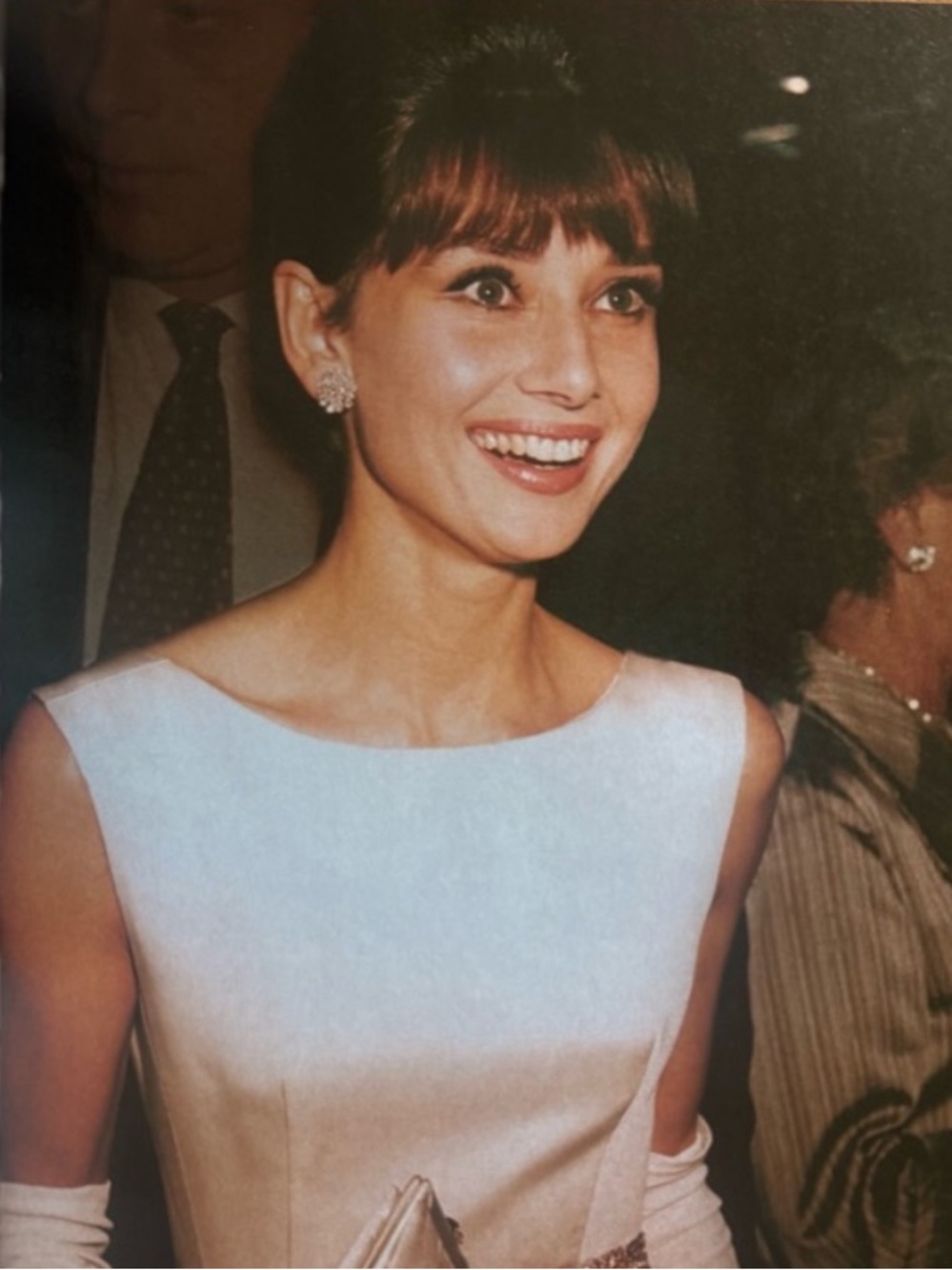 Audrey Hepburn Style Album Magazine 2025 268 Photos Special Collector’s Edition - Picture 4 of 15